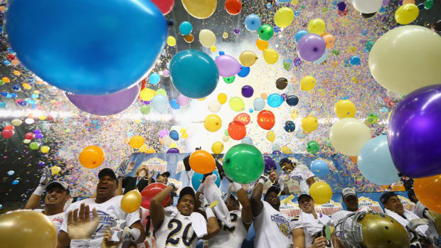 college-football-bowl-game-gift-packages-ranking.jpg